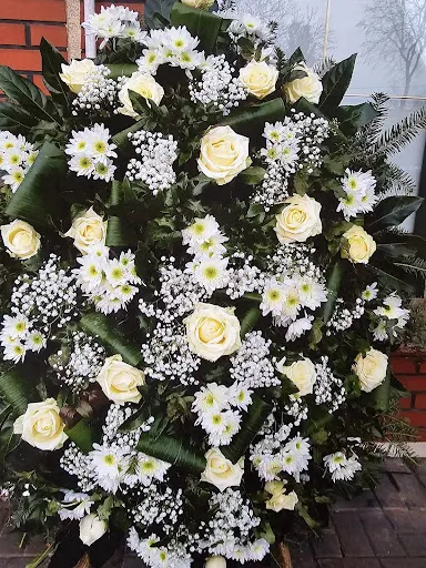 Kwiaciarnia 25 - Wieńce pogrzebowe